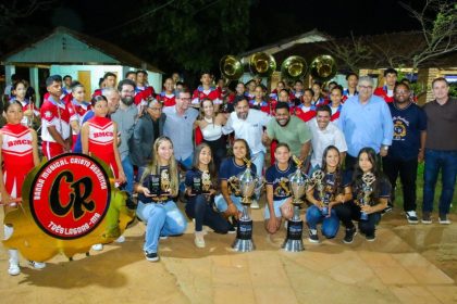 Prefeito Dr. Cassiano Maia visita Bandas Cristo Redentor e parabeniza integrantes pelas conquistas no Campeonato Brasileiro da LBF