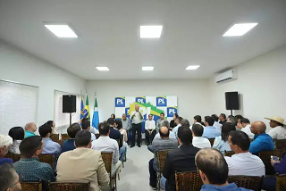 Reinaldo reúne 62 vereadores do PL e inicia estratégia contra possível “Lula 4”