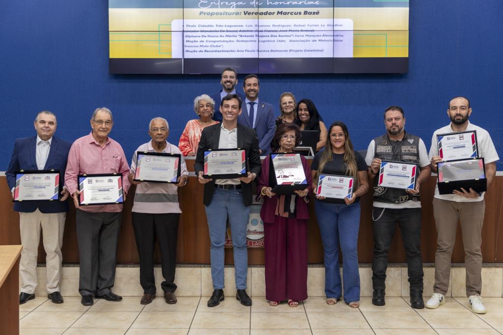 Marcus Bazé entrega títulos de cidadão três-lagoense e honrarias a diversas personalidades