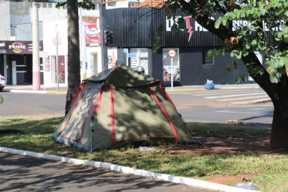 Com autorização da família, Prefeitura realiza internação involuntária para proteção de cidadão em situação de rua