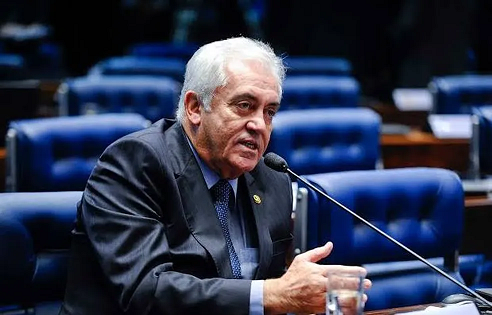 Presidente da CCJ rechaça PL que reduz penas de Bolsonaro; acordão do Congresso pode atrasar