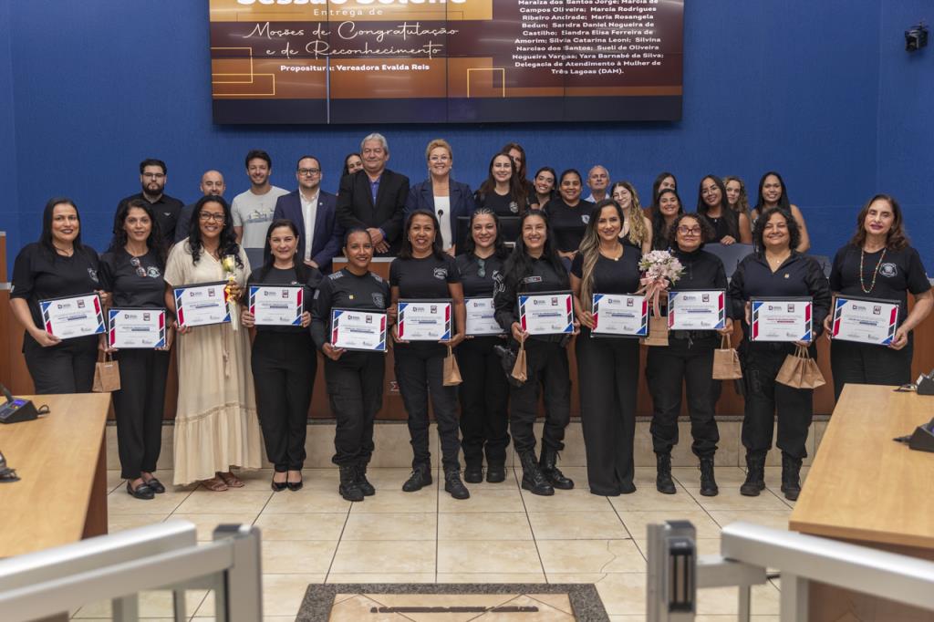 Mulheres que atuam em prol da segurança pública recebem honrarias