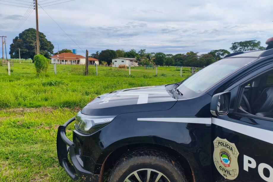 Ladrão de carne é preso por posse ilegal de armas, violência doméstica e crime ambiental em MS  