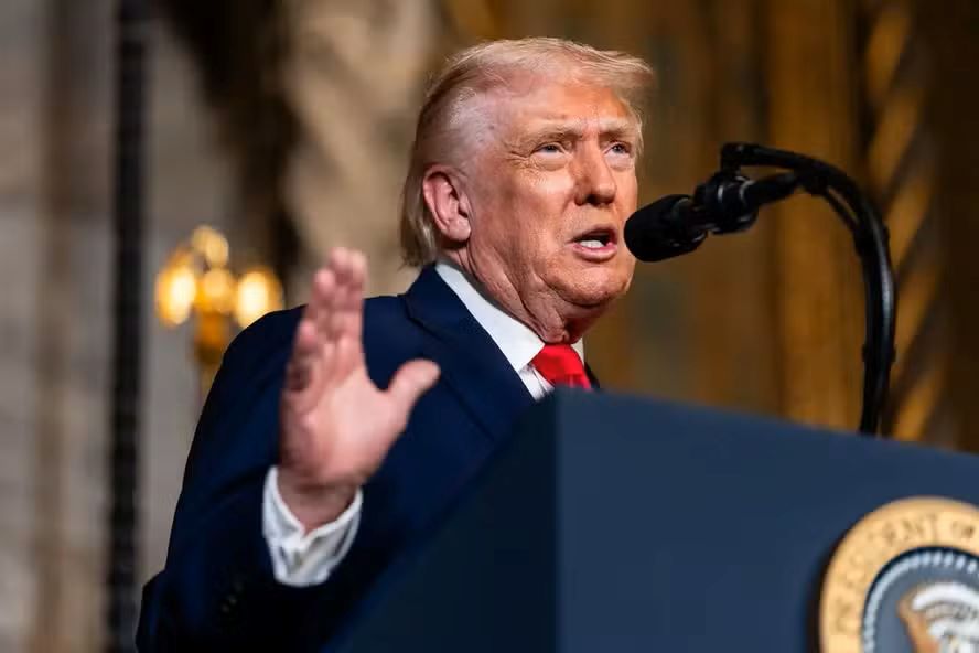 Sem provas, Trump cita ataque a 'grande instalação' ligada ao tráfico na Venezuela; autoridades e agências dos EUA não comentam