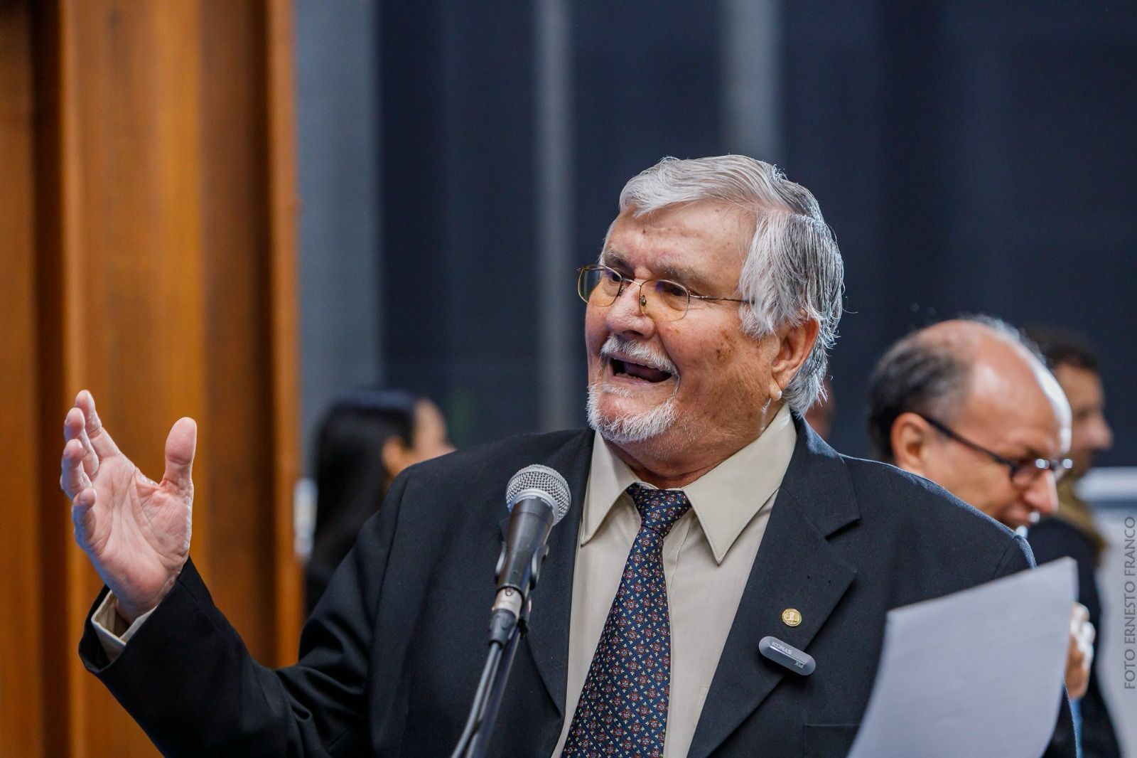 Zeca propõe estudo para incluir sensor de glicose entre itens ofertados pelo SUS