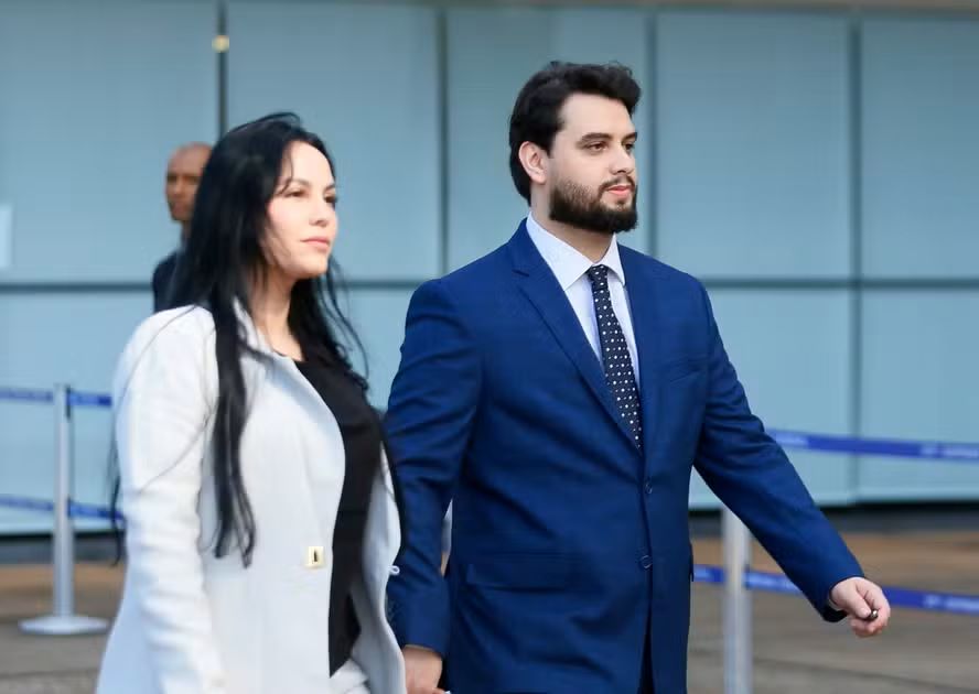 Entenda como acesso ao LinkedIn levou à prisão de Filipe Martins