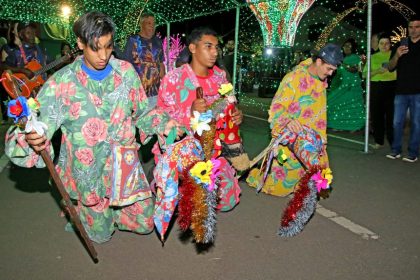 Companhia de Reis Estrela de Belém realiza Folia de Reis neste sábado (10)
