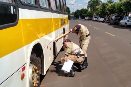 Departamento Municipal de Trânsito realiza vistorias em transporte escolar do município