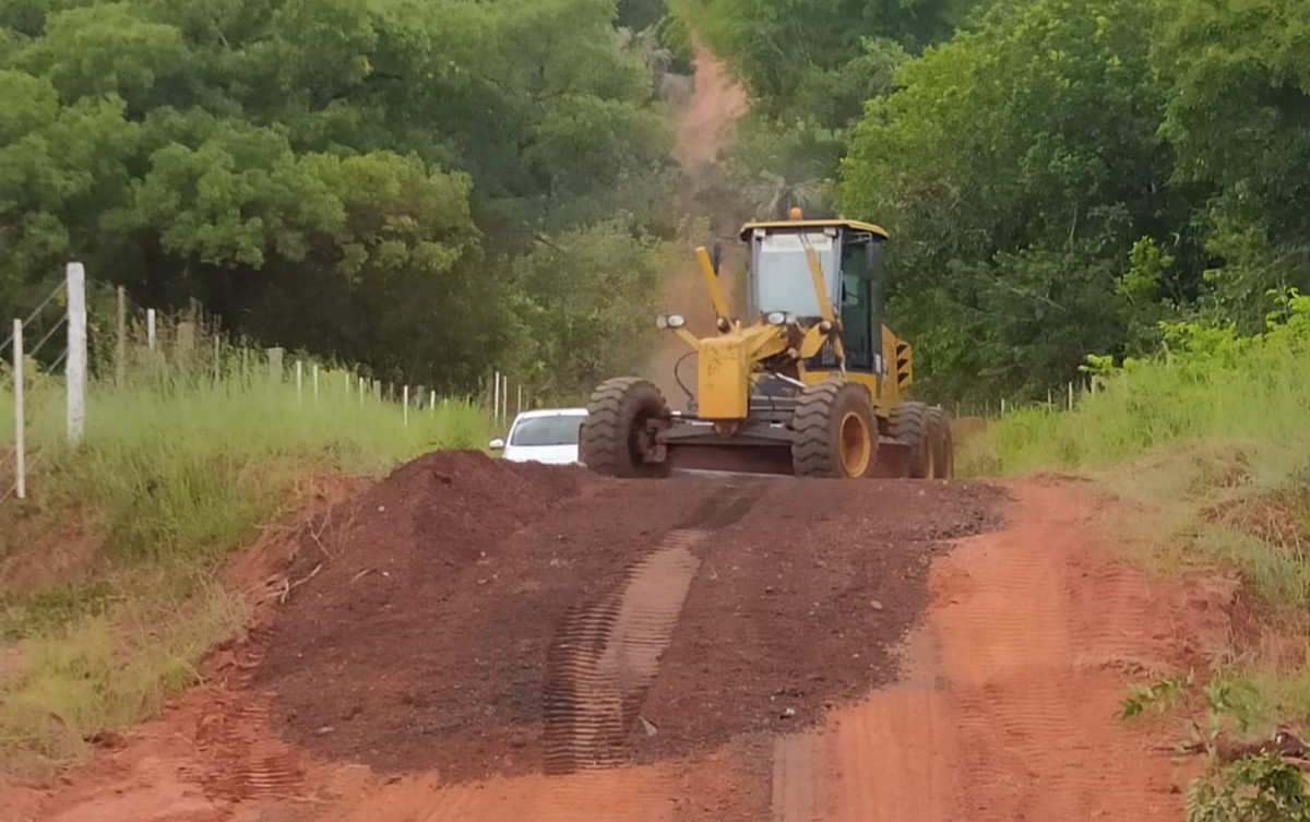 Prefeitura de Selvíria inicia recuperação de estradas rurais