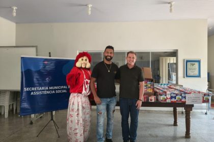 Carreta da Alegria realiza passeio solidário e arrecada aproximadamente 830 kg de alimentos para entidades de Três Lagoas