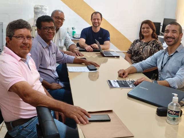 Prefeito discute com a UNESP a construção de transbordo de lixo em Selvíria