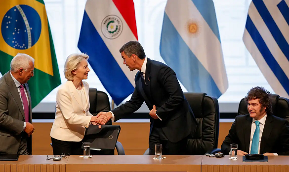 Líderes do Mercosul e da UE assinam acordo e defendem multilateralismo