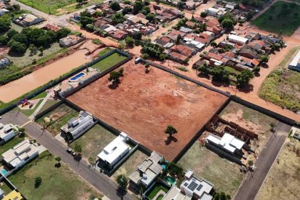 Prefeito assina ordem de serviço para construção do CEI Portinari no Jardim Alvorada