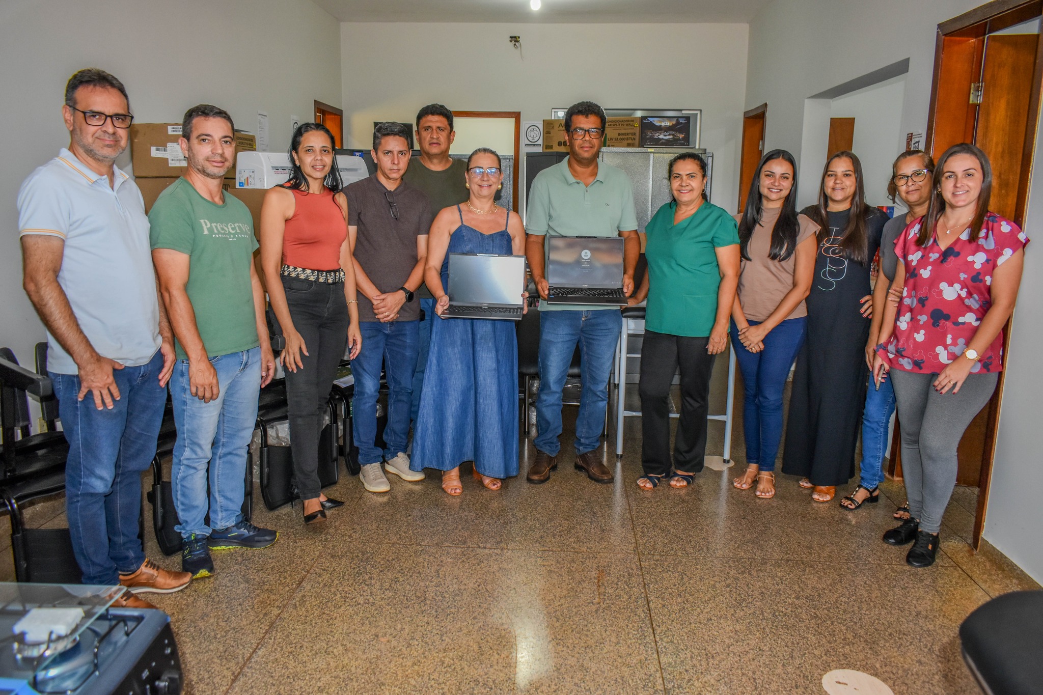 Prefeitura entrega materiais e equipamentos para unidades de saúde de Selvíria