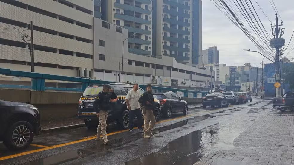 PF e PRF prendem ex-presidente do Rioprevidência