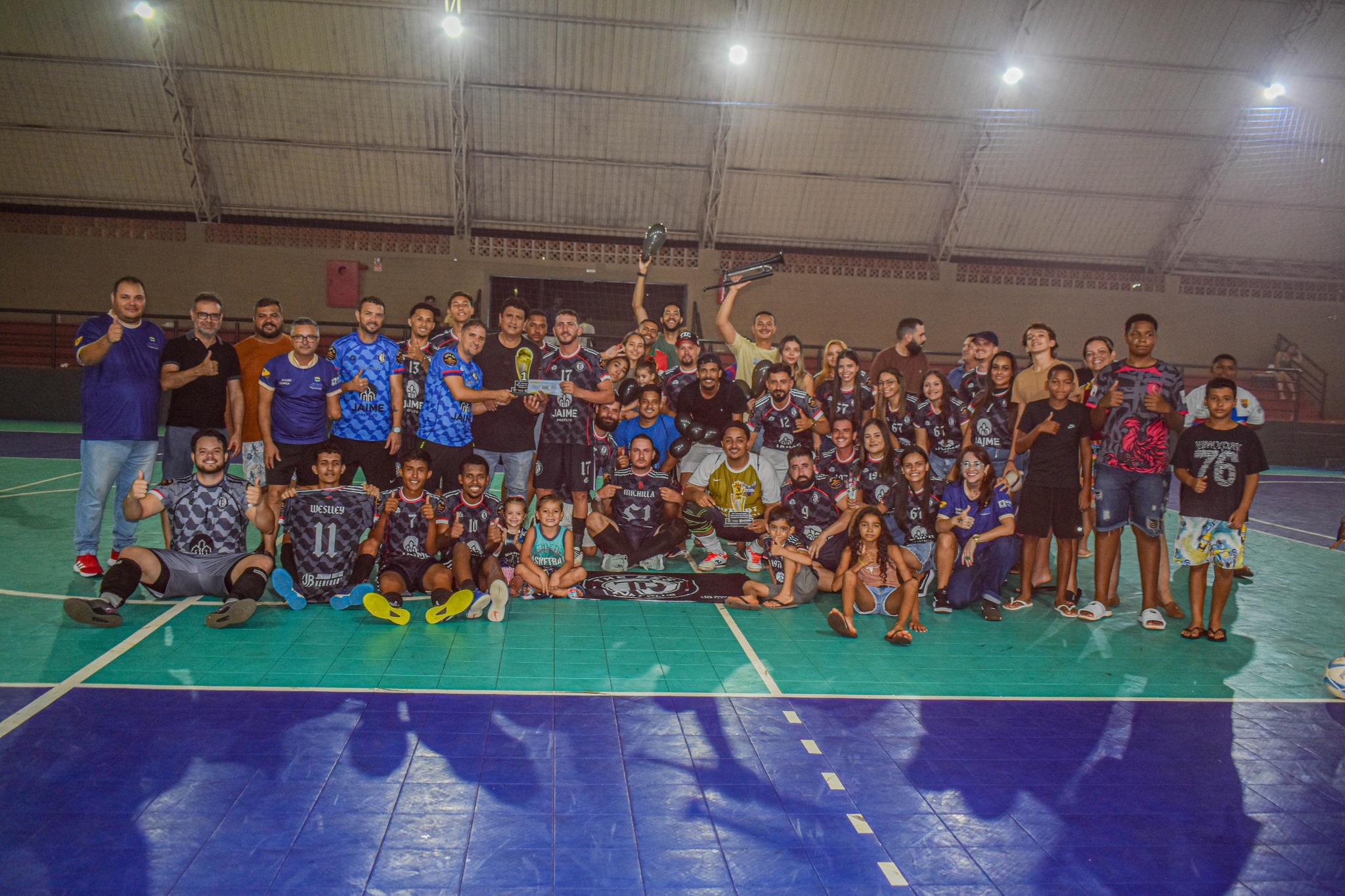“The Best” e “Vetéra” são campeãs do Campeonato de Futsal de Selvíria