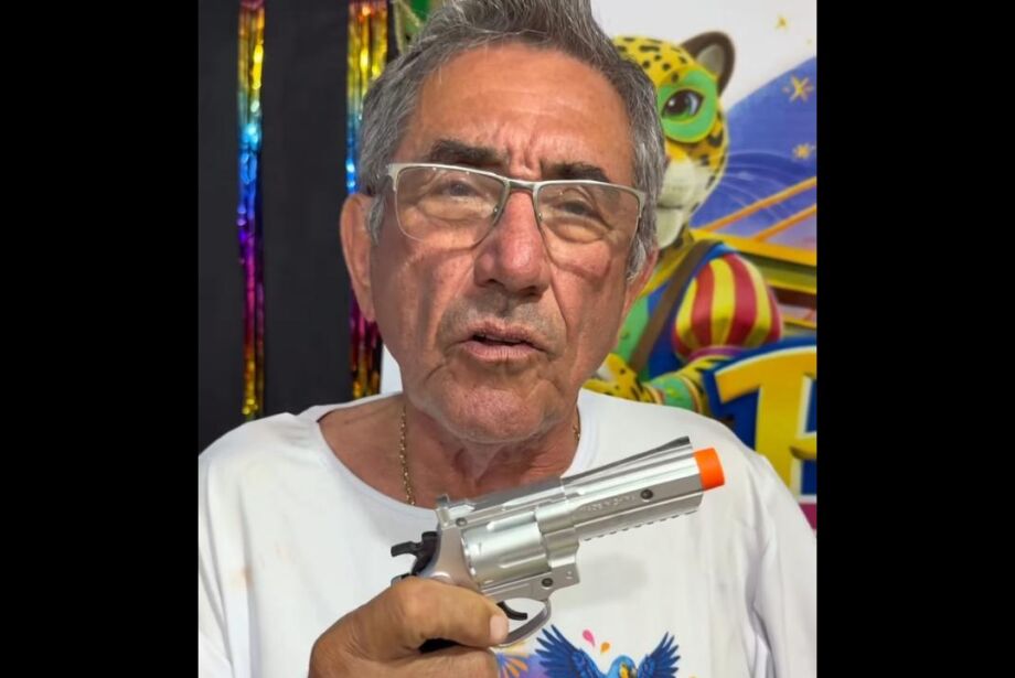 Após repercussão, prefeito de Porto Murtinho afirma que arma na cintura foi só uma "brincadeira"  