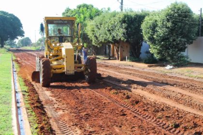 Prefeitura emite ordem de serviço para pavimentação e drenagem no Jardim Novo Ipanema