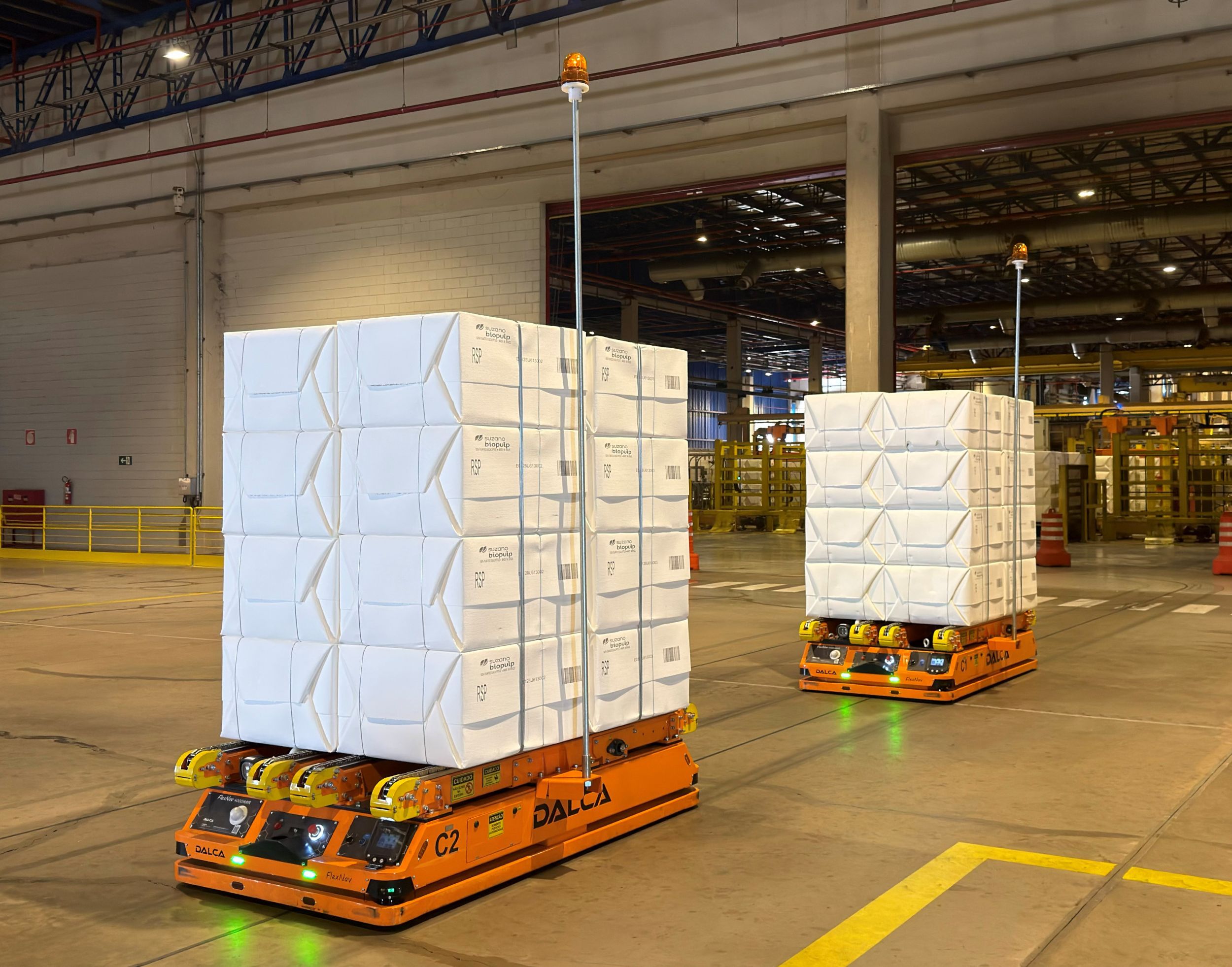 Em iniciativa pioneira, Suzano adota robôs autônomos para movimentação de celulose em Ribas do Rio Pardo (MS)