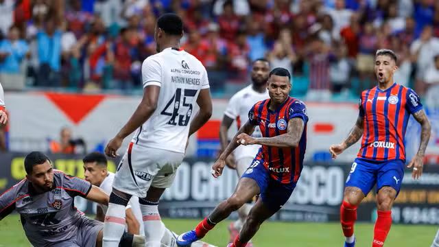 Bahia bate o Vitória de virada e conquista o 52º título do Campeonato Baiano