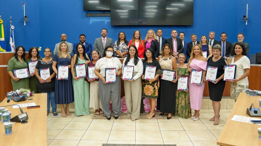 Câmara de Três Lagoas homenageia mulheres notáveis e reforça luta contra a violência de gênero