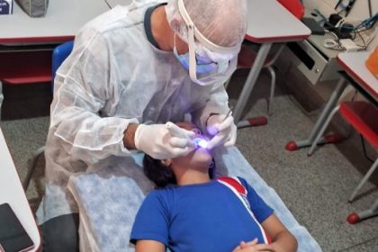 Dia B da Saúde Bucal mobiliza equipes e promove prevenção em diversos pontos de Três Lagoas