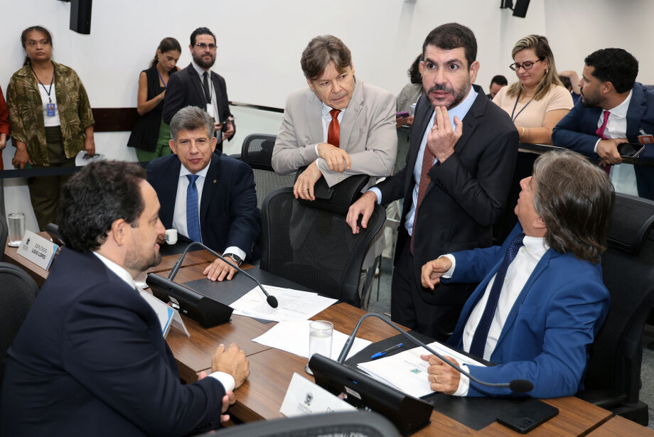 Vereadores do PSDB se recusam a servir de escada para deputados estaduais  