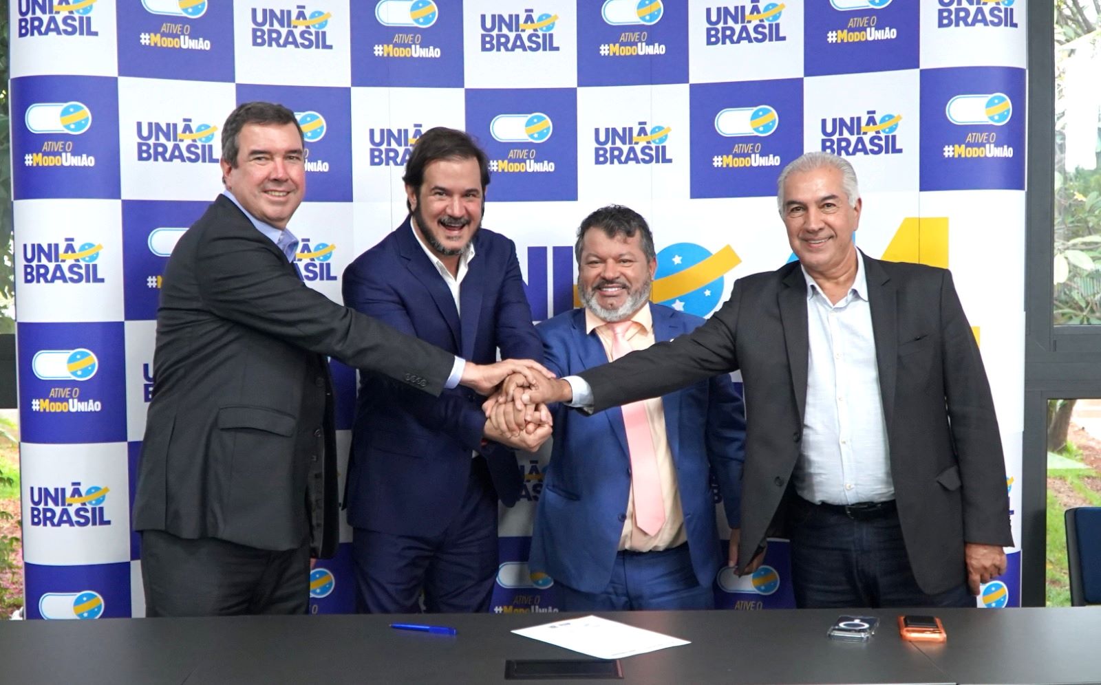 Empresário Carlos Bernardo oficializa  filiação ao União Brasil em Brasília