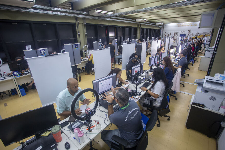 Mais de 77 mil pessoas têm 5 dias para regularizar título de eleitor em MS  