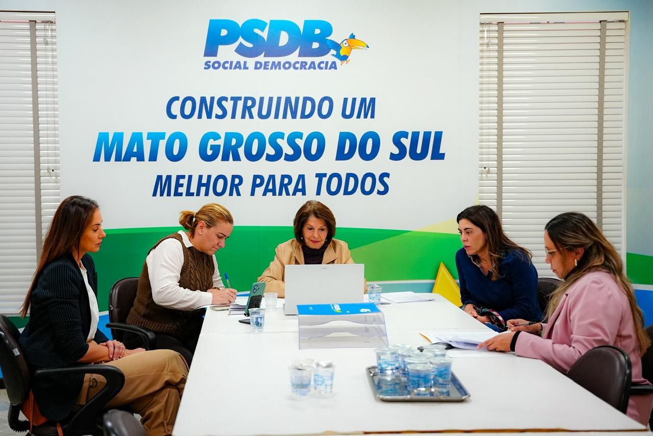 Encontro entre gerações de mulheres, com Marisa Serrano e Viviane Luiza, marca o alinhamento partidário da nova agenda do PSDB Mulher MS
